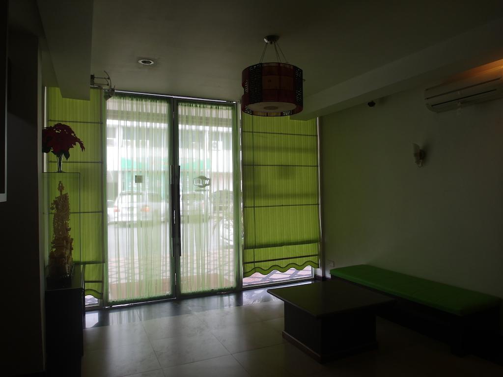 Dragon Inn Miri Exterior photo